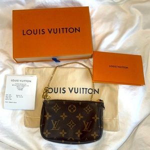 New Authentic Louis Vuitton Monogram Mini Pochette Accessoires